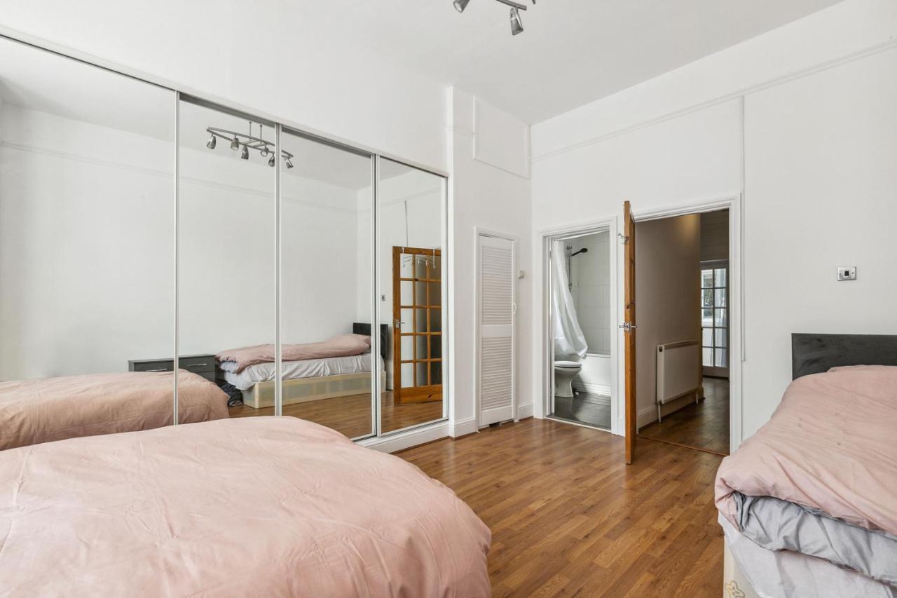Cozy Wimbledon Apartment London Bagian luar foto