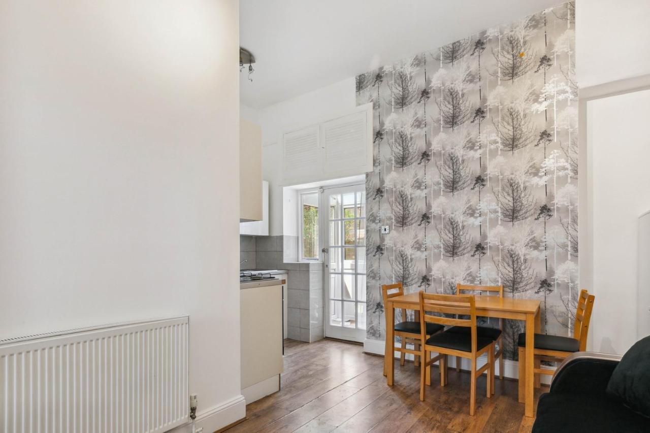 Cozy Wimbledon Apartment London Bagian luar foto