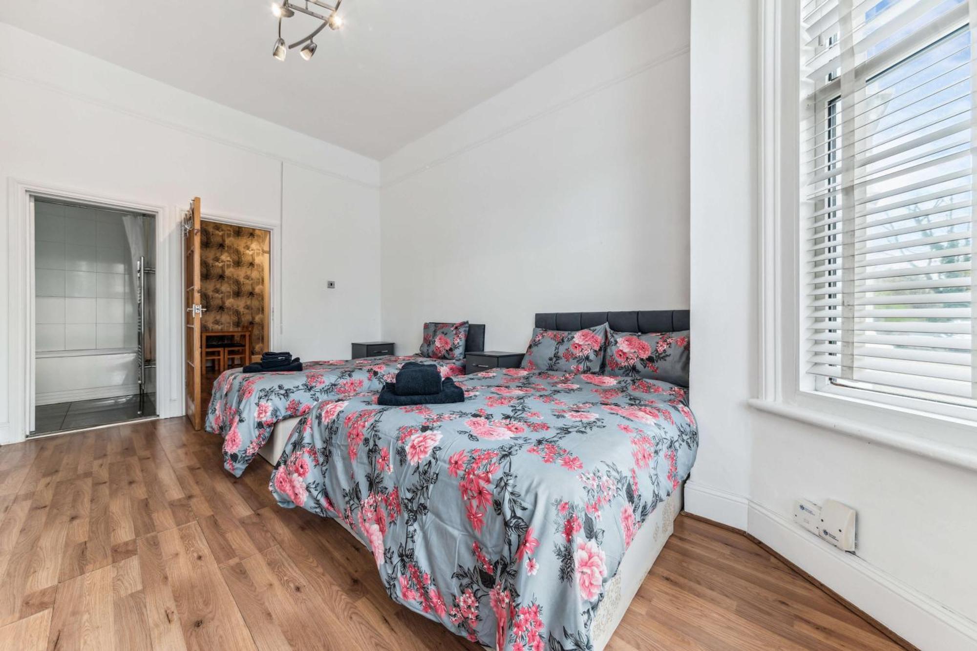 Cozy Wimbledon Apartment London Bagian luar foto